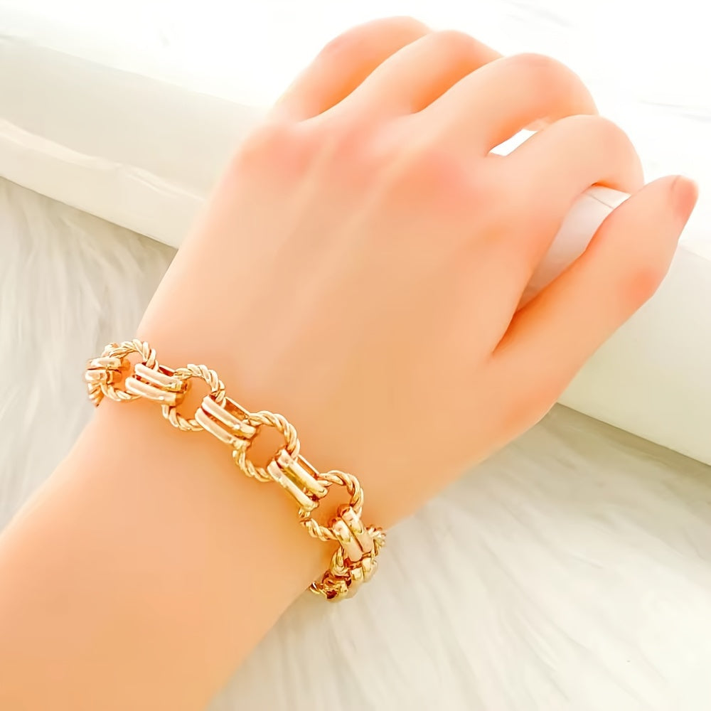Fashionable Alloy Chain Bracelet for Women, Perfect As a Gift