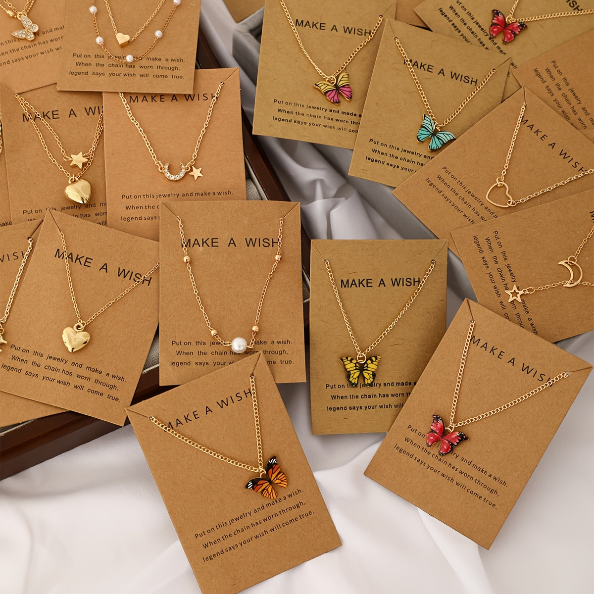 Random 21pcs/10pcs/6pcs Minimalist Fashion Star Moon Heart Bow Rhinestone Drip Oil Butterfly Necklace Set Women'S Dating Vacation Daily Matching Party Anniversary Holiday Gift Valentine'S Day Mother'S Day (With Cardboard)