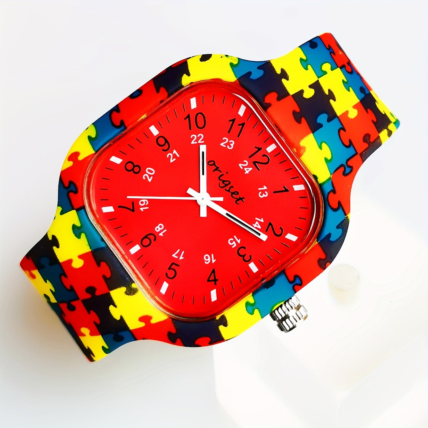 Nurse'S Designed for Students, Doctors, And Both Men And Women, Featuring a Second-Hand And a 24-Hour Yellow Puzzle Design with a Red Dial