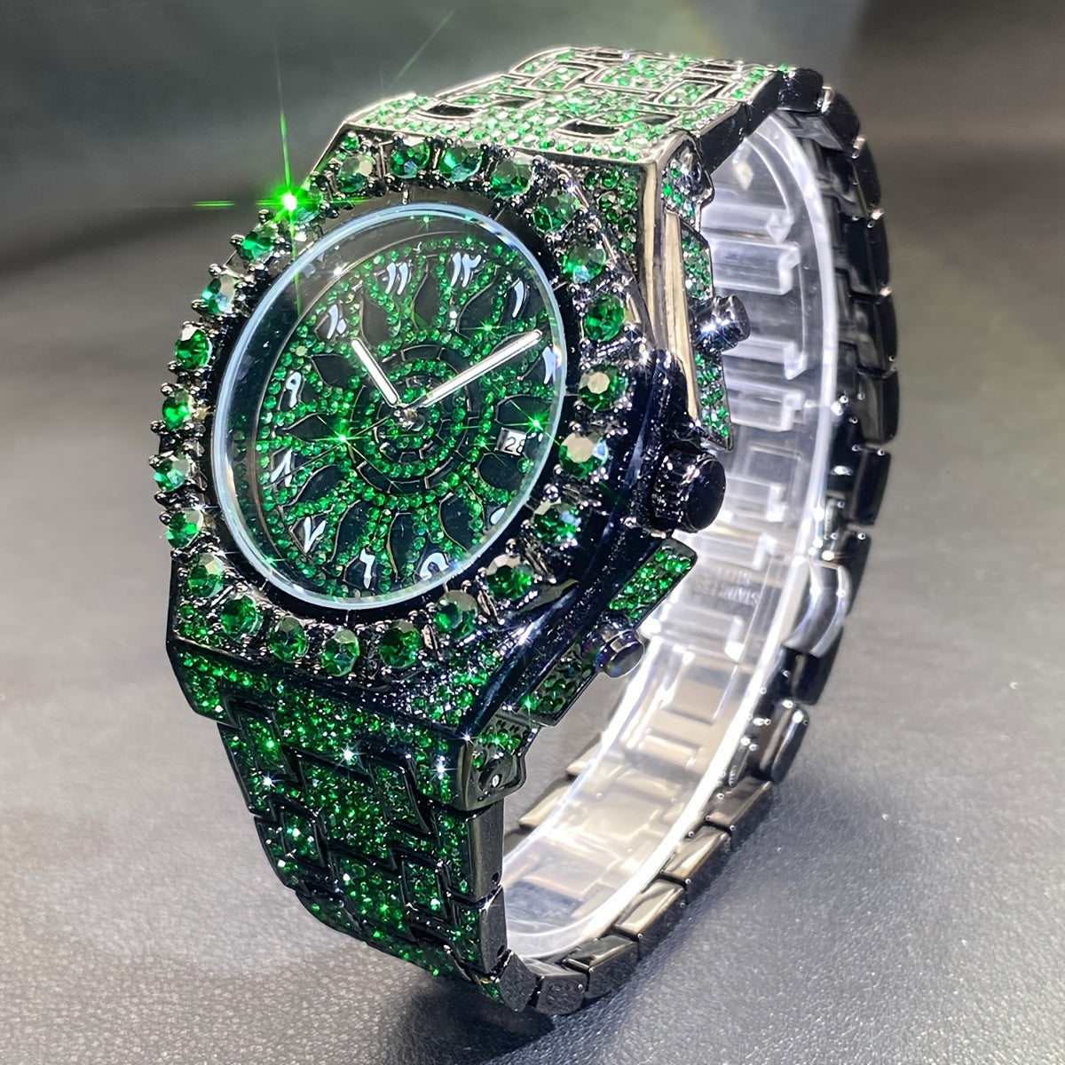 Men'S Hip-Hop Timepiece, Social Event Watch for Men, Big Face Green Ice Faux Faux Gemstone, Glow-In-The-Dark Hands Clock, Luxury Gift for Men