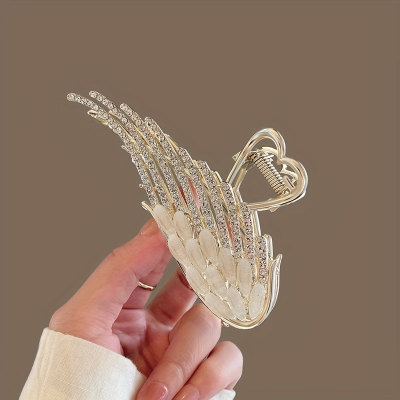 2pcs set of new French-style exquisite black and white angel wing design rhinestone sparkling hair clips for everyday parties and outdoor decoration. Suitable for s and women to wear on a daily basis, on vacation, or at parties. An ideal choic
