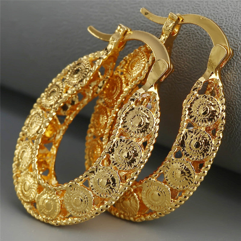 1 Pair Of Bohemian Round Hollow Women's Pendant Earrings Valentine's Day Gift