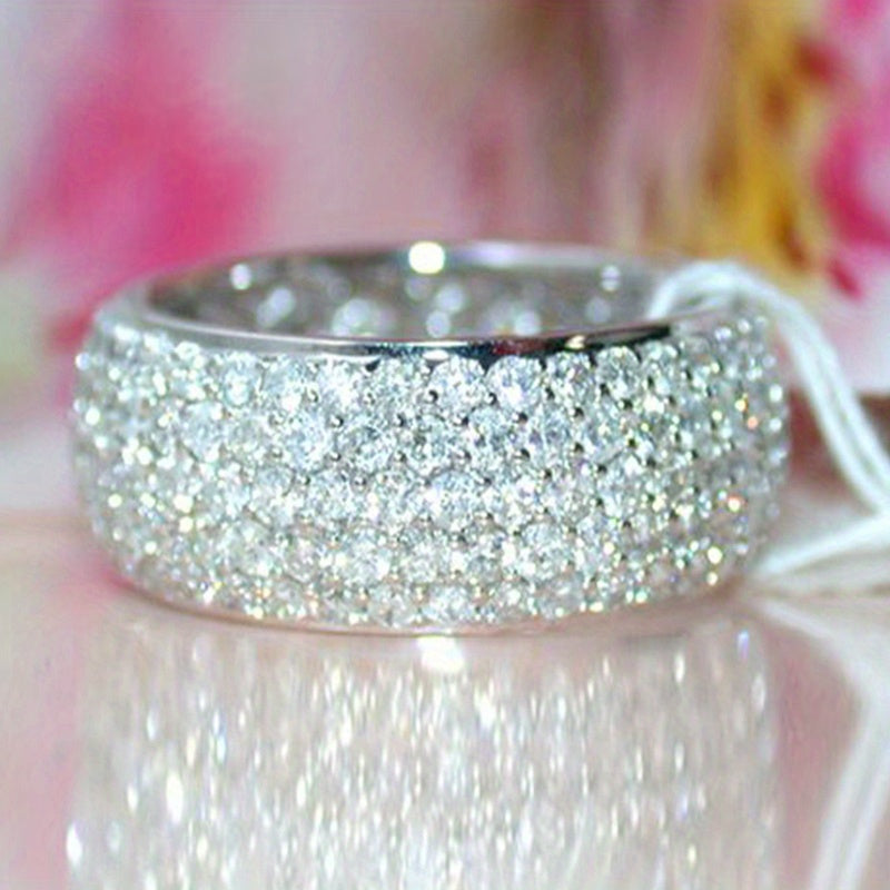 A Shiny S925 Silver Moissanite Wide Face Ring, Designed As a Women'S Eternity Ring with Micro Setting, Perfect As a Gift for Casual Parties And Jewelry Anniversaries