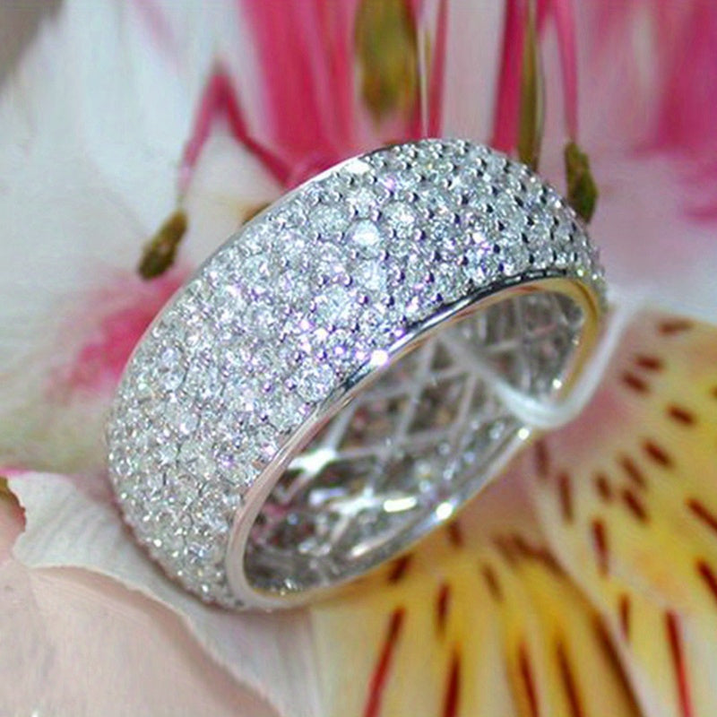 A Shiny S925 Silver Moissanite Wide Face Ring, Designed As a Women'S Eternity Ring with Micro Setting, Perfect As a Gift for Casual Parties And Jewelry Anniversaries