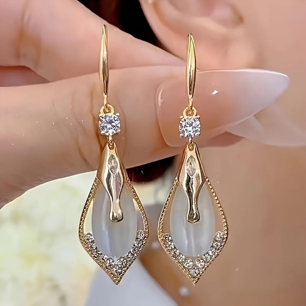 2 Pairs of Sparkling White Cat Eye Teardrop Shaped Purple Crystal Teardrop Shaped Earrings, Easy And Atmospheric Earrings, Fashionable And Elegant Alloy Jewelry Earrings