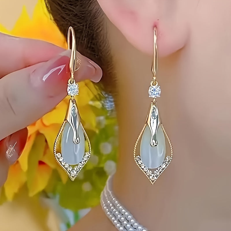 2 Pairs of Sparkling White Cat Eye Teardrop Shaped Purple Crystal Teardrop Shaped Earrings, Easy And Atmospheric Earrings, Fashionable And Elegant Alloy Jewelry Earrings