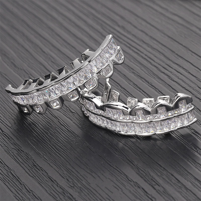 2pcs/ set Men Grills for Your Teeth Iced Out Hip Hop Golden Color Plated Baguette Cubic Zirconia 8 Teeth Top and Bottom Grillz for Women Rapper Costume