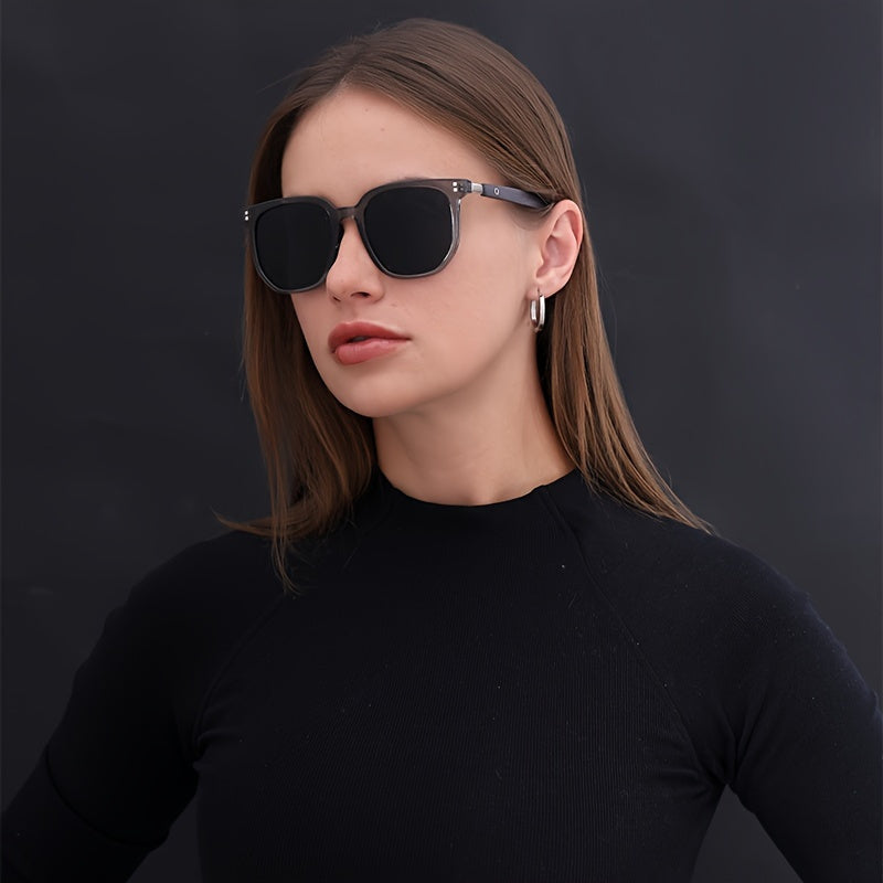 Unisex Vintage-Style Sunglasses With Stud Detail, Fashion Street Style, Suitable For Outdoor Driving And Travel
