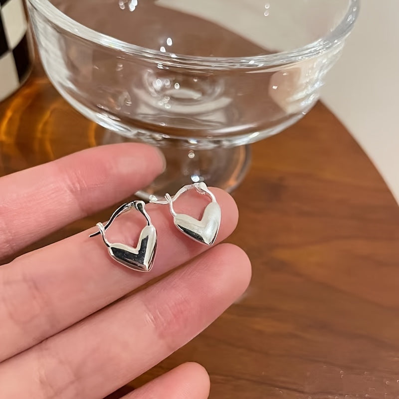 1Pair 925 Sterling Silver Heart-Shaped Hoop Earrings, Unisex Boho Retro Style, Love Jewelry for Gift