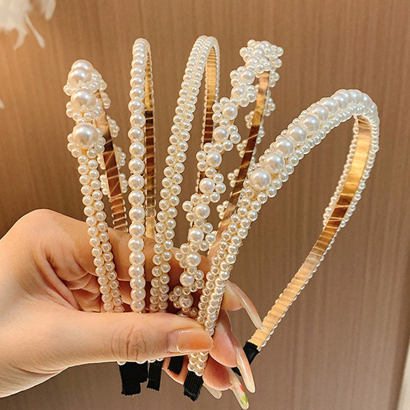 Set of 10 Elegant And Easy Imitation Pearl Hair Bands Featuring Different Styles, Perfect for Parties, Everyday Hairstyles, And Outfits. These Hair Accessory Sets Are Ideal Gifts for Women And, with a Random Mix of 10pcs
