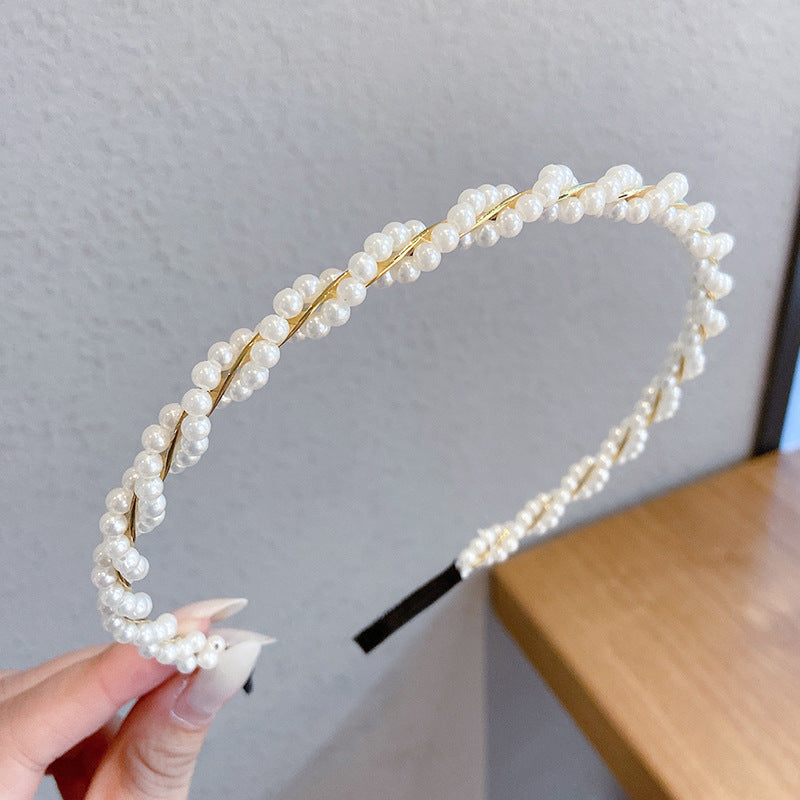 Set of 10 Elegant And Easy Imitation Pearl Hair Bands Featuring Different Styles, Perfect for Parties, Everyday Hairstyles, And Outfits. These Hair Accessory Sets Are Ideal Gifts for Women And, with a Random Mix of 10pcs