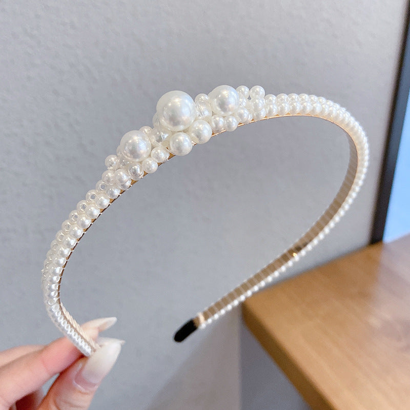 Set of 10 Elegant And Easy Imitation Pearl Hair Bands Featuring Different Styles, Perfect for Parties, Everyday Hairstyles, And Outfits. These Hair Accessory Sets Are Ideal Gifts for Women And, with a Random Mix of 10pcs