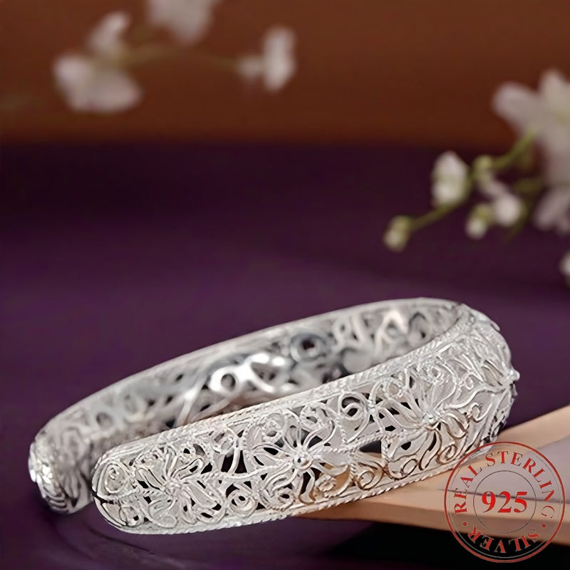 Elegant And Adjustable 925 Sterling Silver Open Bracelet with Low Allergenicity And Exquisite Floral Design, The Perfect Gift for Her, Perfect for Parties And Daily Wear