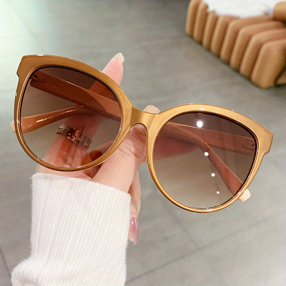 Summer Must Haves, Luxury Cat Eye Fashion Glasses for Women And Men, Oversized Fashion Shades Perfect for Beach, Vacation, Travel And Cruise, Trendy Y2K Style Accessory for Daily Wear, Street Photography And Holiday Gifts, Lightweight And Protective