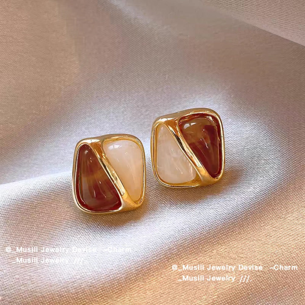 9 Pairs of Malaite Earrings, Light Luxury High-End Tiger's Eye Stud Earrings, Women's INS-Style Niche Versatile Earrings, Suitable for Daily Wear, Banquets, Parties, Multiple Styles for Different Weekly Outfits