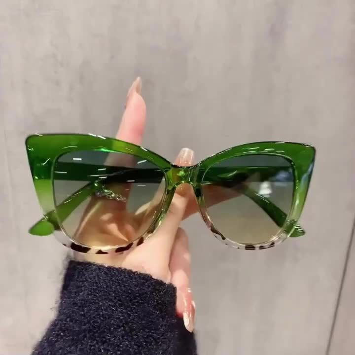 VIUIRNKA Women's Fashion Glasses, New Trendy Cat Eye Fashion Glasses, Luxury Y2K Inspired Design, Ideal for Beach Vacation Cruise And Social Party, with Protection Case And Essential Cleaning Cloth, Retro Charm