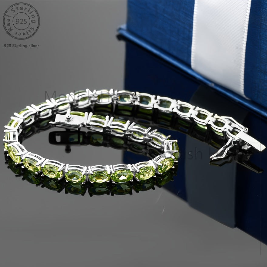 Green Peridot Tennis Bracelet for Women, Made of 925 Sterling Silver with a Unique Zirconia Color, Exquisite And Elegant. A High-Quality Designer Piece Suitable for Everyday Wear. Ideal for Birthdays, Mother'S Day, Dates, Valentine'S Day