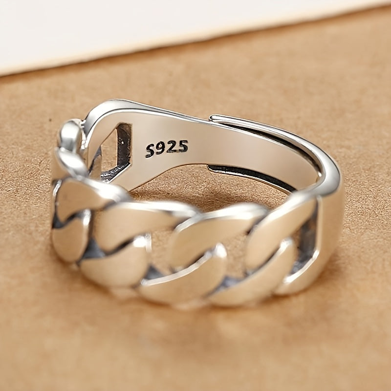 Adjustable Cuban Ring with 925 Silvery Twist Chain, Featuring A Unique And Fashionable Design for Both Men And Women to Wear On Their Index Finger.