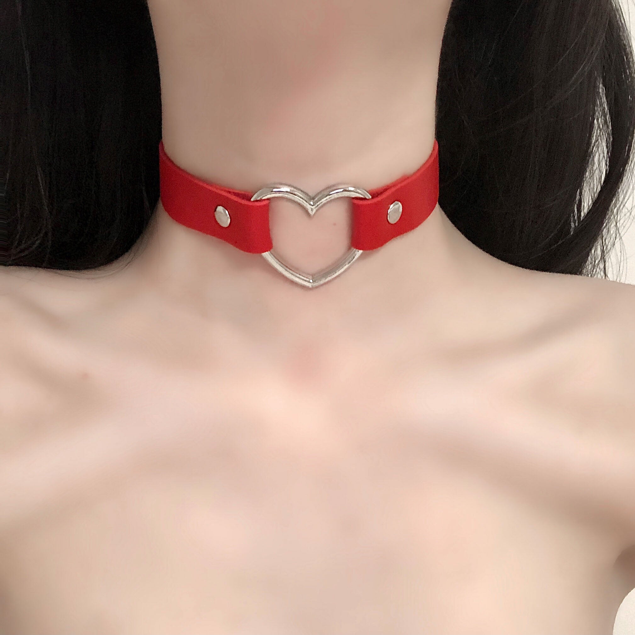P-63 Punk leather peach heart collar