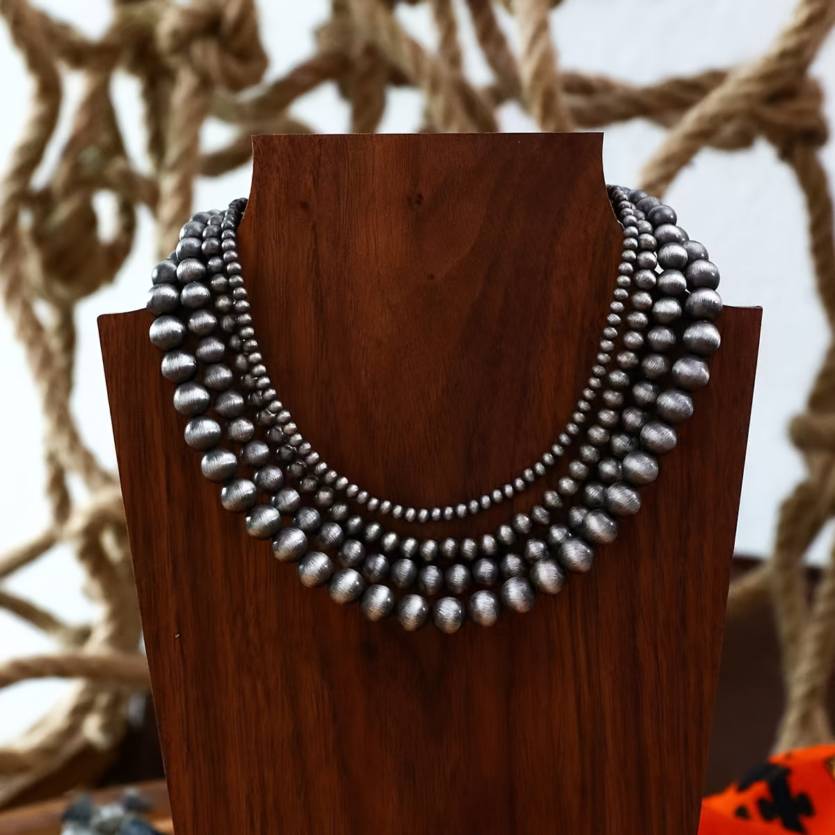 Set of 4 Layered Beaded Necklaces in a Western Country Style for Women, Ideal for Easy And Versatile Fashion