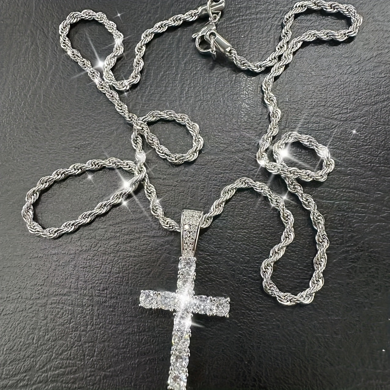 925 sterling Silvery cross pendant necklace - hypoallergenic, luxurious, and durable Men's jewelry - the perfect gift for lovers, friends, and rappers, suitable for banquets, parties, and special occasions