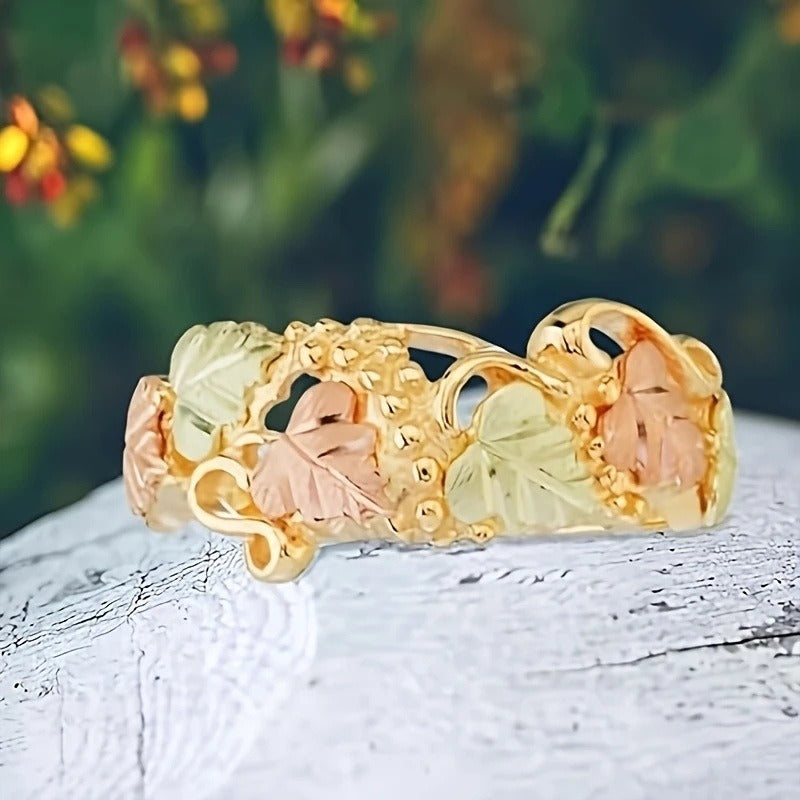 4pcs Stainless Steel Rings with Exquisite Leaf Designs - Suitable for Daily Wear And Special Occasions. They Are Excellent Gifts for Birthdays, Anniversaries And New Year'S Day (For Women, Friends, Family). Total Weight of The Product (5G)