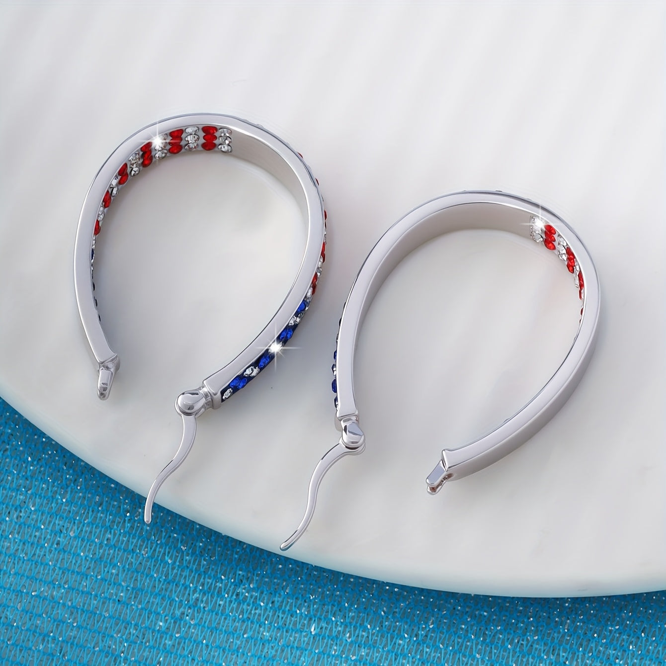 [Valentine's Day Gift] 1 Pair Bohemian Retro Hoop Earrings for Women - Colorful Star & Dot Design with Blue Red White Crystals, Lightweight Everyday Jewelry, Valentine's Day Gift Idea, Versatile Fashion Accessory, Intricate Detailing