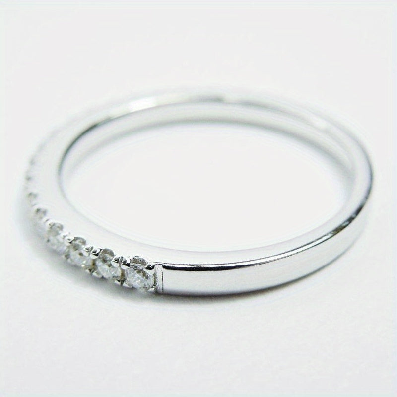 [Wedding Band] 1.3G Moissanite 0.1Ct 925 Sterling Silver Round Cut Ring: Easy And Elegant, Shining S925 Premium Wedding Band Total Product Weight (2.90 Grams)
