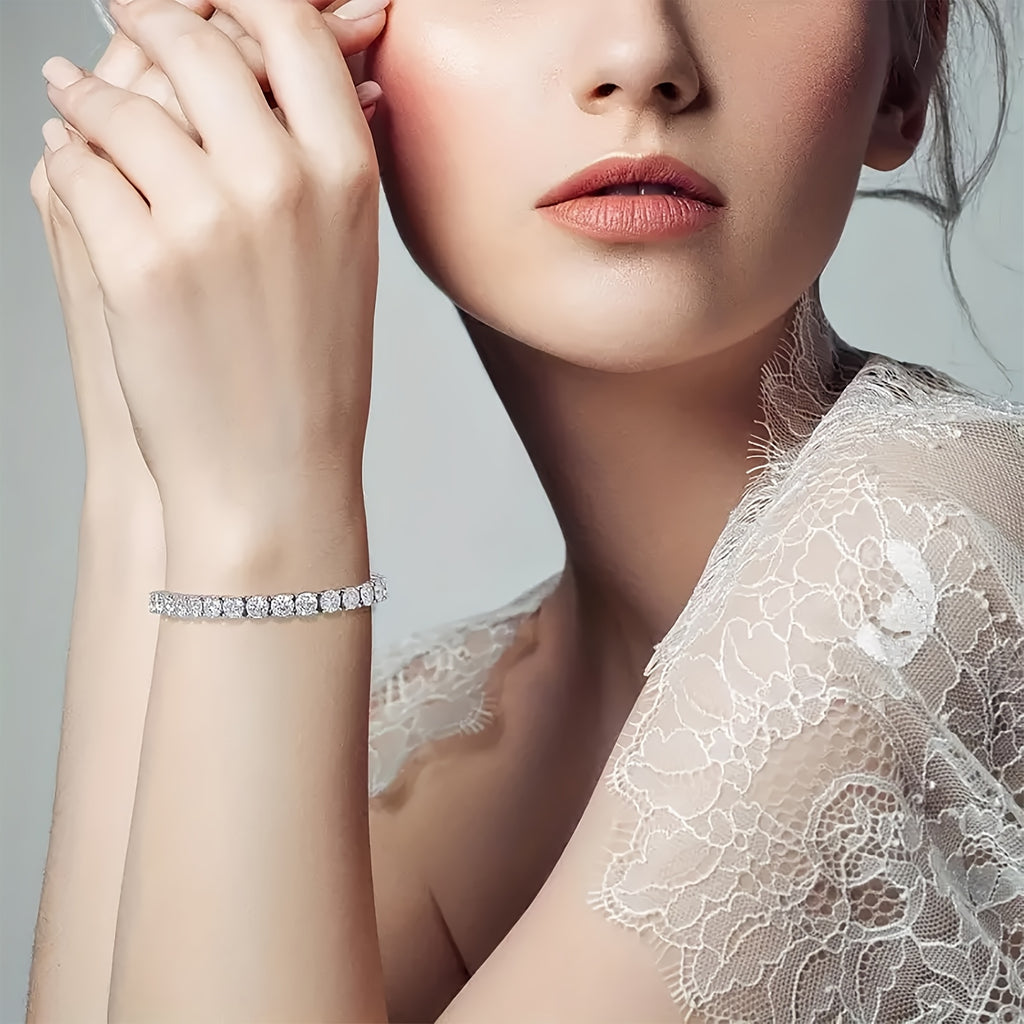 Luxurious S925 5mm Pure Silvery Moissanite Tennis Bracelet - Bright Cut, Row Of Moissanite - Elegant Style for Women, Suitable for Wedding, Birthday, Anniversary, Mother's Day Gift Halloween Gifts.Forever Love.Total Weight Of The Product (7.97g)