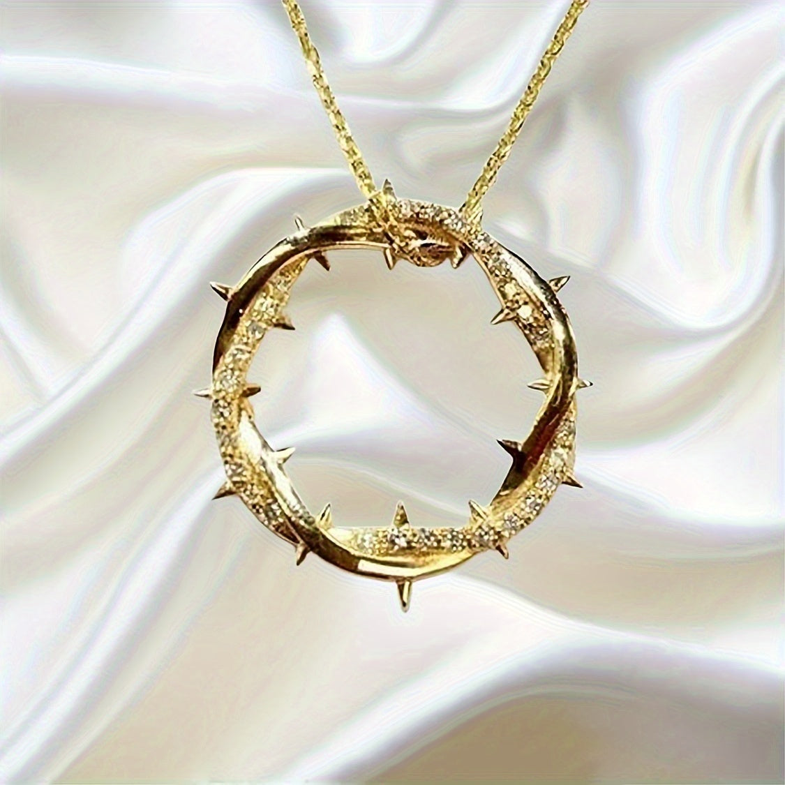 925 Silver Inlaid 1-Carat Moissanite Thorn Ring Pendant Suitable for Daily Wear, Parties, Holiday Gifts with Exquisite Gift Boxes
