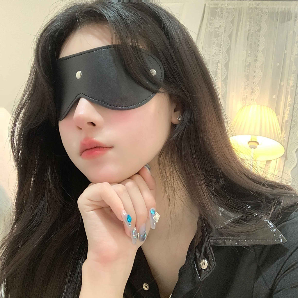 P-346 Leather blackout eye mask