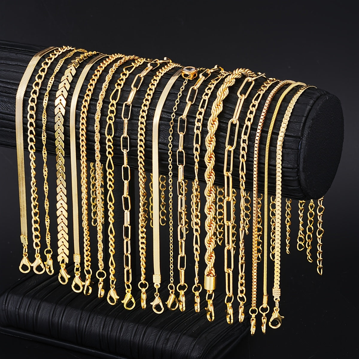 20pcs Elegant Simple Chic Vintage Snake Bone Twisted Plane Metal Geometric Multi-Layered Stacking Bracelet Set for Women Daily Match Party Vacation Dating Holiday Gift