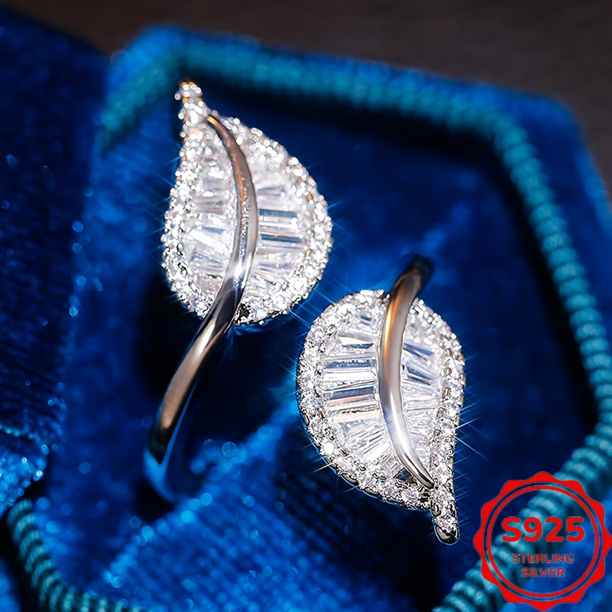 925 Sterling Silver, Hypoallergenic, Elegant Leaf Shaped Ring Set with Shiny Synthetic Cubic Synthetic Zirconia | Suitable for Daily and Holiday Wear, the Best Choice for Gift Giving