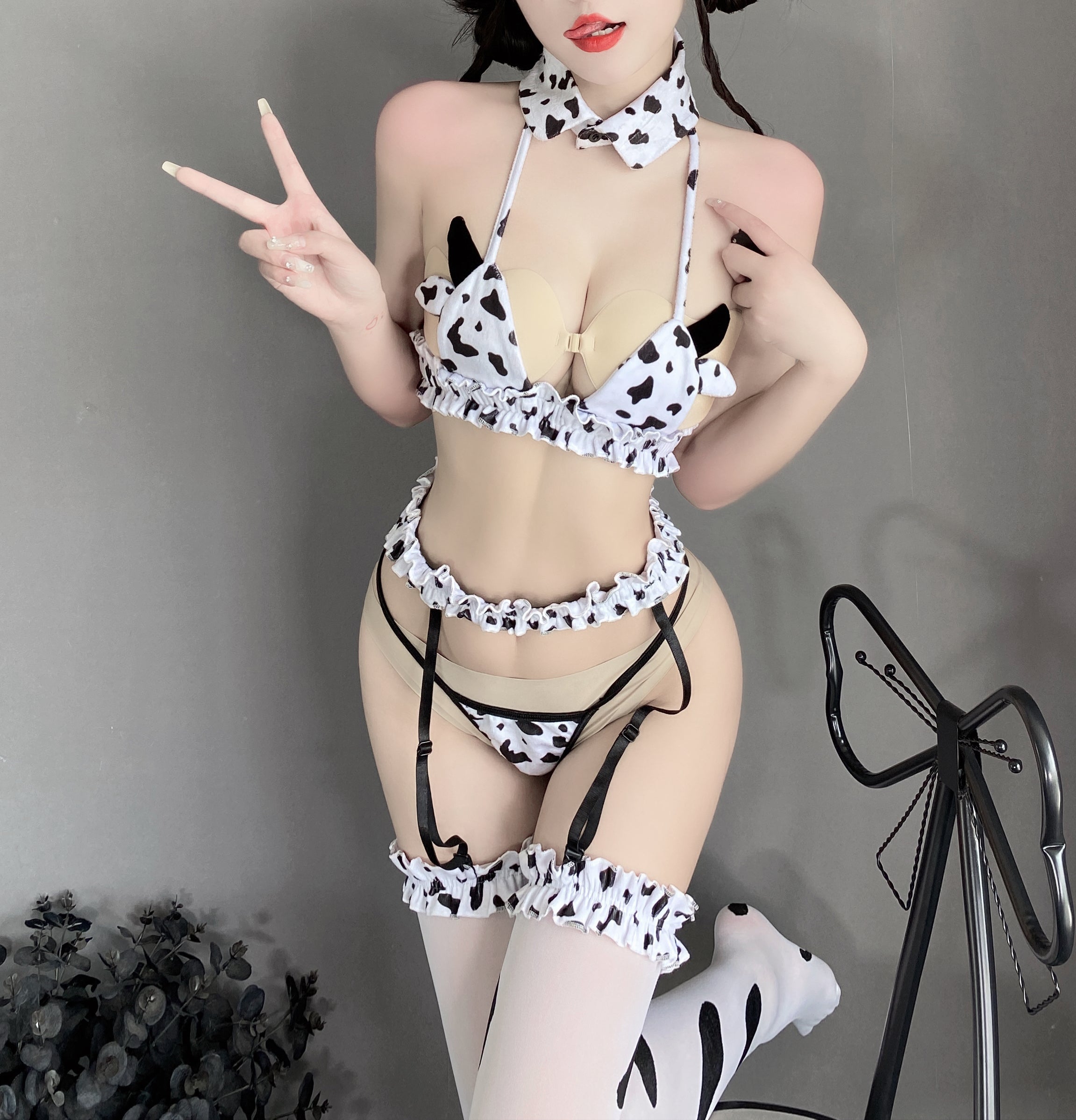 T-2637 Cute three-point cow uniform