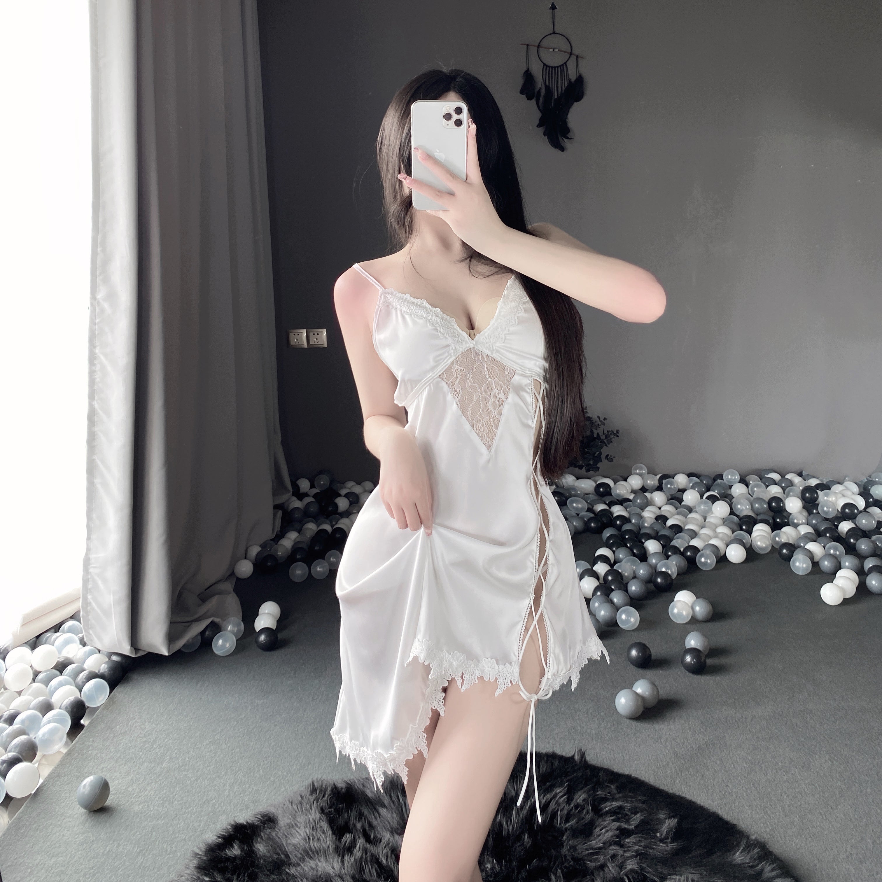 T-2534 Lace backless split nightdress