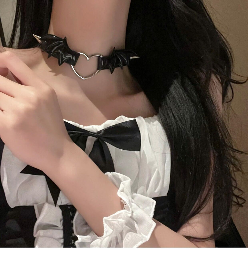P-487  Dark tie love wing collar Halloween accessory