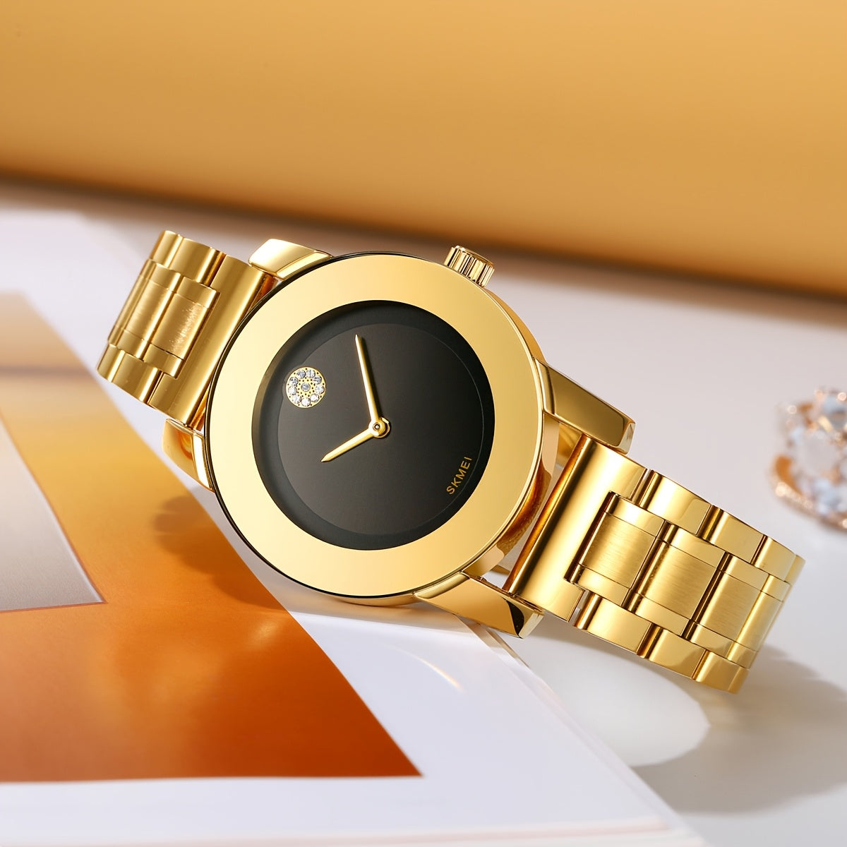SKMEI Golden-Tone Zinc Alloy Case & Stainless Steel Band Quartz Watch - Black Dial with Accents, Classic Minimalist Design, Precise Quartz Movement, Unisex Casual & Formal Wear, Holiday Gift for Men & Women, Formal Timepiece, Elegant Style, Durable Constr