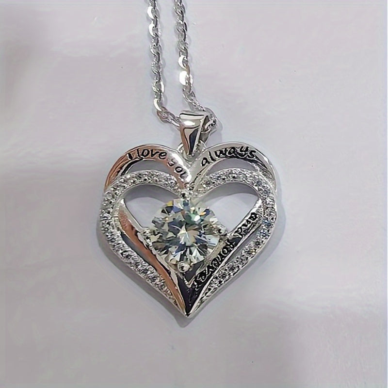 925 Silver Material 1-Carat Moissanite Necklace, Suitable for Women to Wear. Fashionable Heart-Shaped Pendant, a Must-Have Style for Parties. Classic And Easy Style. It Is an Exquisite Gift for Birthdays. Total Product Weight (2.28G)