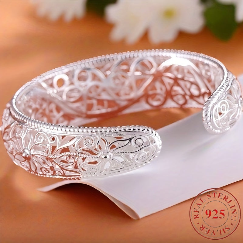 Elegant And Adjustable 925 Sterling Silver Open Bracelet with Low Allergenicity And Exquisite Floral Design, The Perfect Gift for Her, Perfect for Parties And Daily Wear