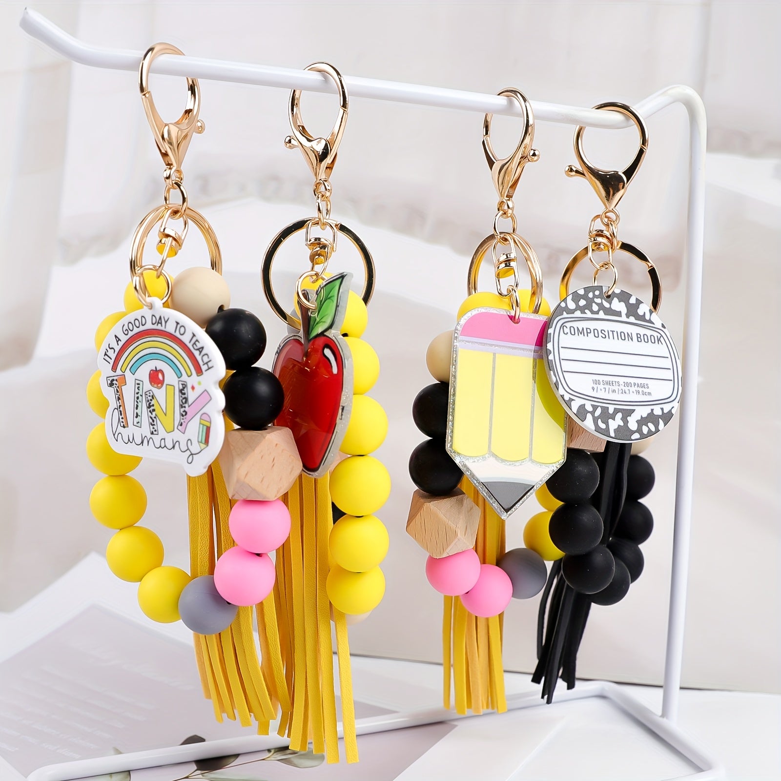 4pcs/set TEACH Pencil Apple Notebook Pendant Handmade Beaded Wrist Keychain Anti Lost Car Keychain Bag Decoration Pendant Hanging Decoration Teacher'S Day Gift Graduation Season Back to School Season Gift, Keychain Accessory, Decorative Charm