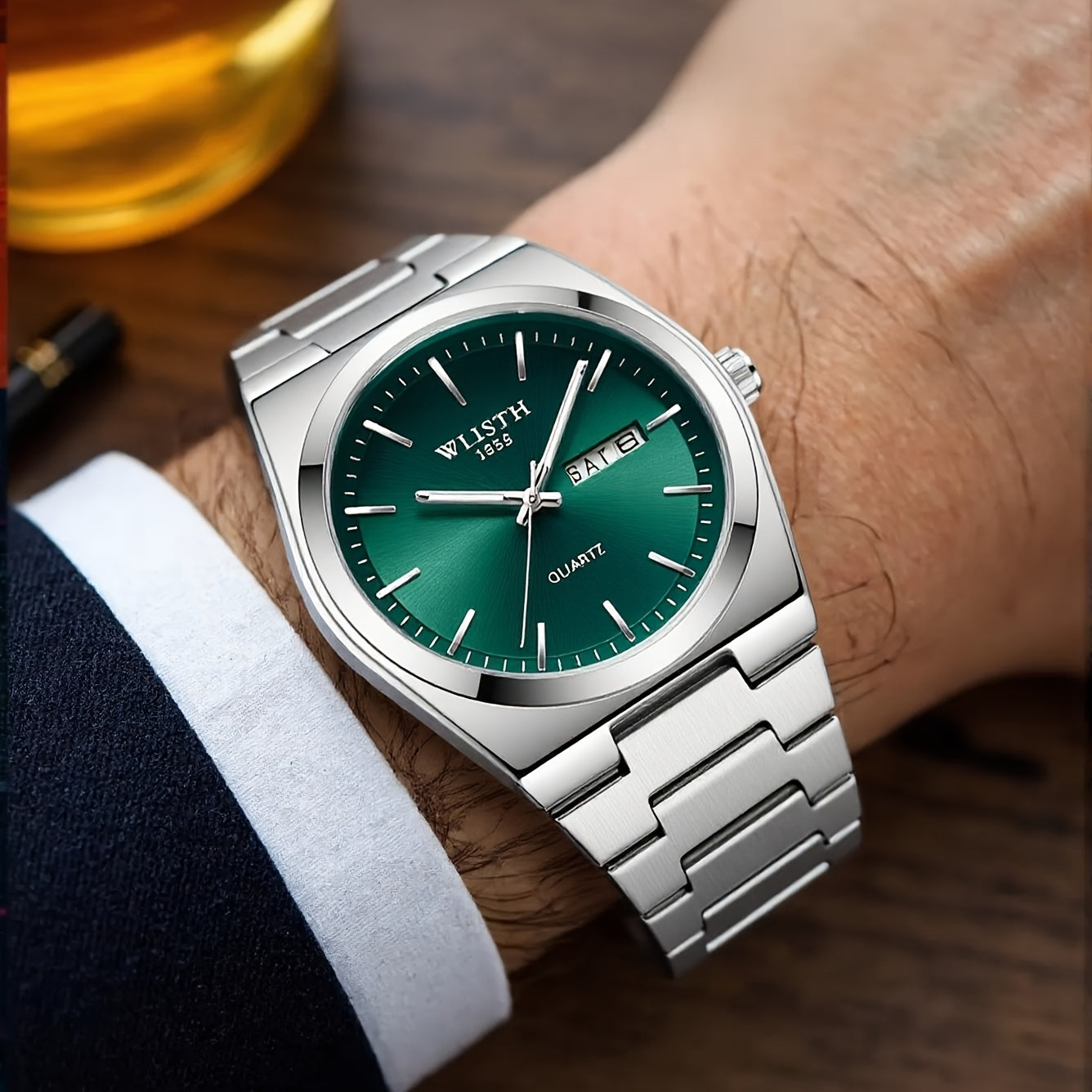 A Straightforward Men'S Timepiece, Glowing Sports Quartz Watch, Stylish Wristwatch for Men, Refined Standard Gear for Gentlemen. Date Adjustable in Multiple Languages.