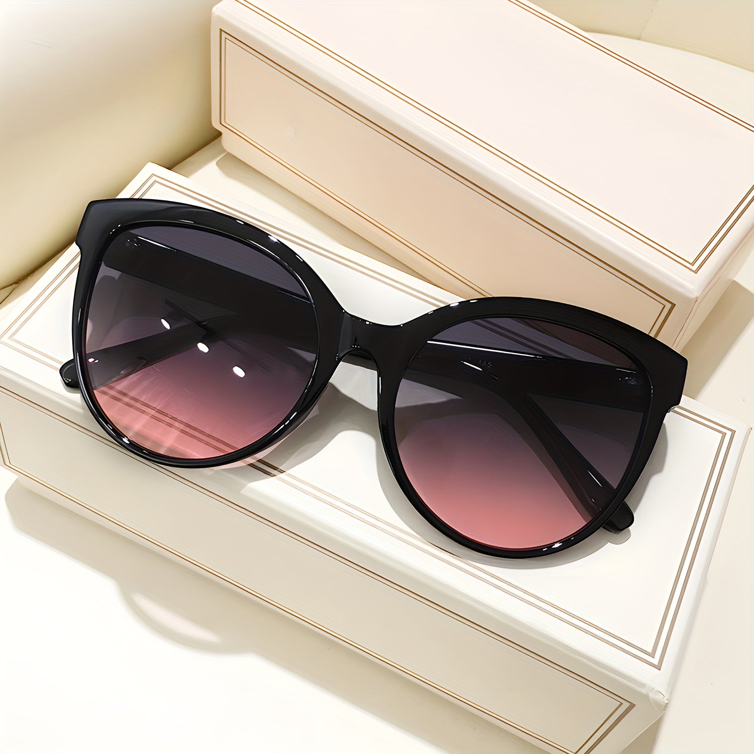 Summer Must Haves, Luxury Cat Eye Fashion Glasses for Women And Men, Oversized Fashion Shades Perfect for Beach, Vacation, Travel And Cruise, Trendy Y2K Style Accessory for Daily Wear, Street Photography And Holiday Gifts, Lightweight And Protective