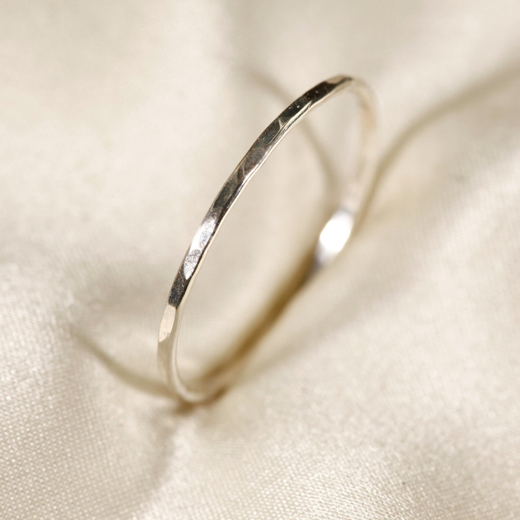 MASTERETSAM 1.0 mm Hammered 925 Sterling Silver Hammered Ring, Sterling Silver Stackable Ring, Available in U.S. Standard Sizes.
