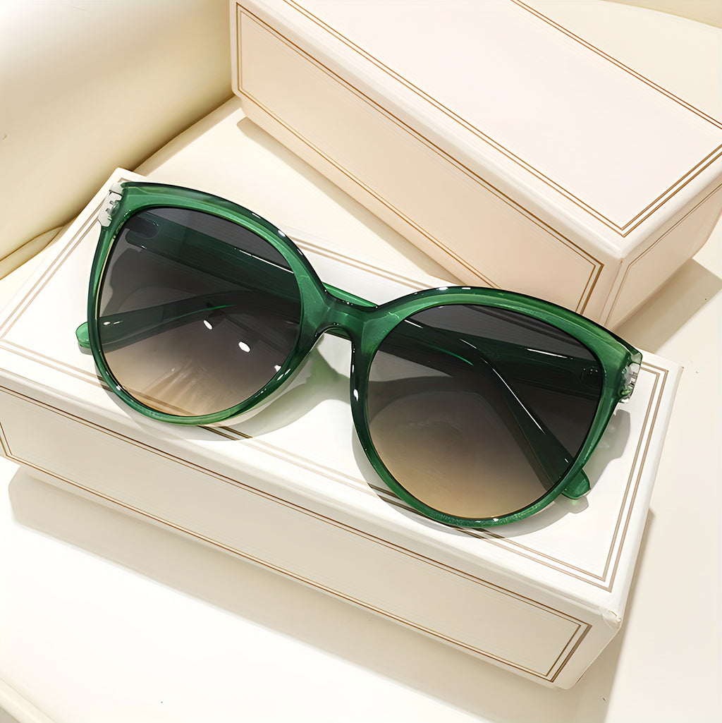 Summer Must Haves, Luxury Cat Eye Fashion Glasses for Women And Men, Oversized Fashion Shades Perfect for Beach, Vacation, Travel And Cruise, Trendy Y2K Style Accessory for Daily Wear, Street Photography And Holiday Gifts, Lightweight And Protective