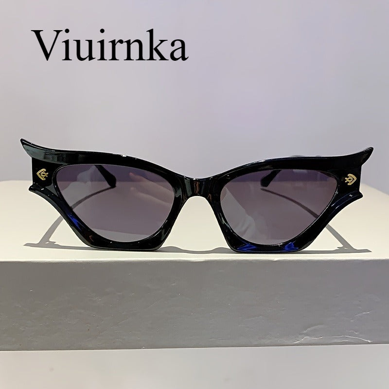 VIUIRNKA Women'S Sunglasses, Black Cat Eye Frame Glasses, Retro Modern Wide Rim Decorative Eyewear, Non- Daily Party Bold Statement Piece, Perfect for Beach, Vacation, Travel, And Cruise, Ideal for Halloween And Christmas Gifts