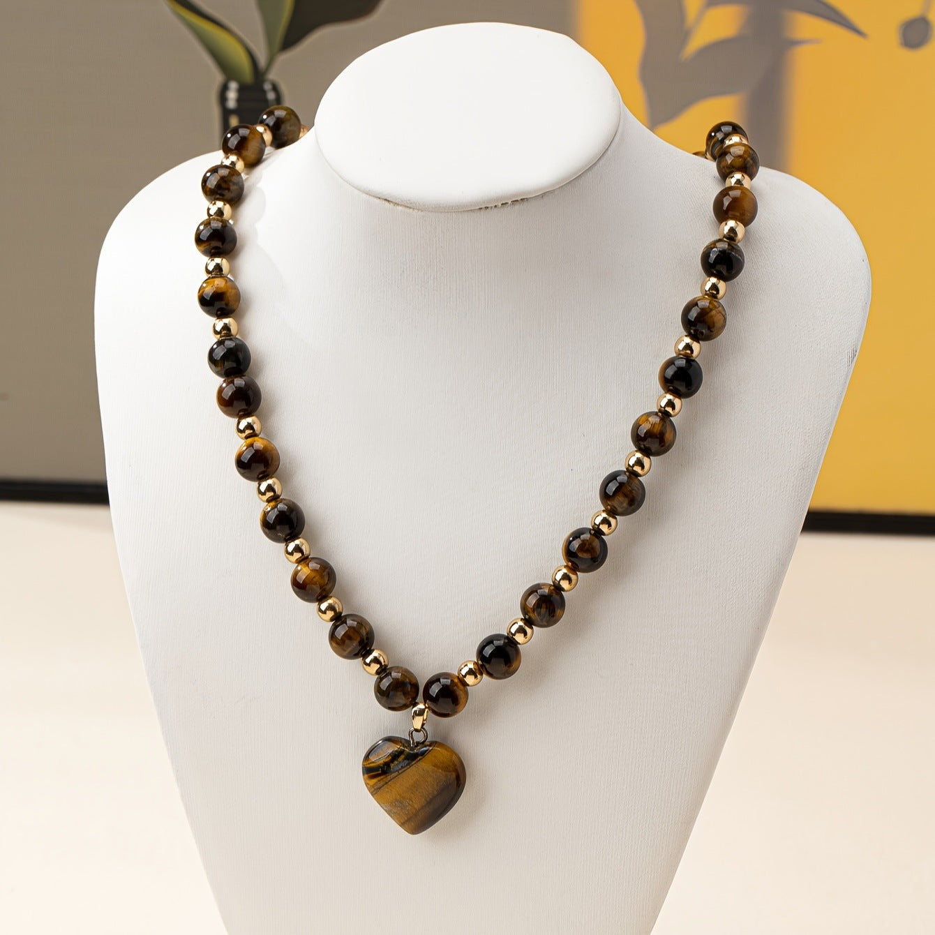 Melad Tiger Eye Stone Necklace New Love Pendant Necklace