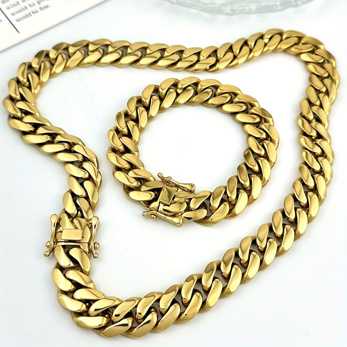Set of 2pcs Featuring a Cuban Link Chain Made of Thick 18K Gold Plated 18K Gold Plated-Plated 83.48gal, Designed for Men. This New Button Necklace And Bracelet Set Allows for Easy Disassembly, Making It a Stylish Gift Option.