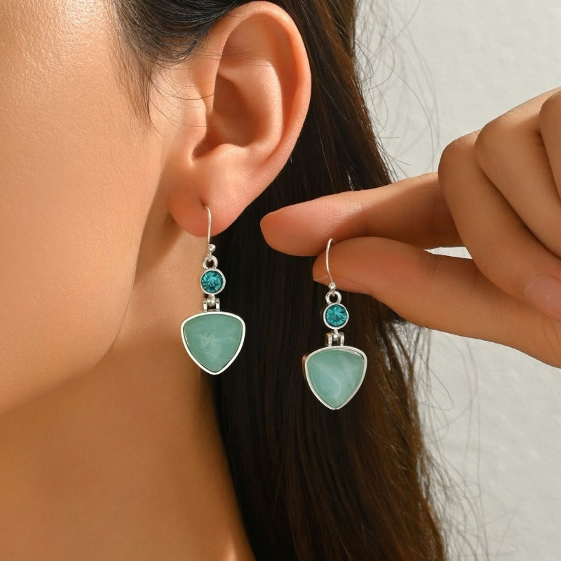 2pcs Exquisite Triangular Blue Stone Dangle Earrings Boho Artisan Style Perfect for Beach Wedding Destination Vacation Date Night Add Serene Elegance Unique Jewelry for Trendsetters Who Embrace Natural Artistry and Coastal Charm