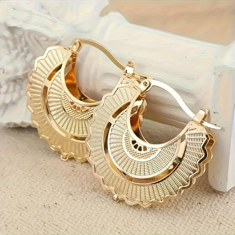 [4 Pairs Golden Earrings] 4 Pairs/Set Golden-Plated Heart-Shaped Hoop Earrings | Exquisite Hollow Design, Elegant Women's Ear Jewelry Accessories, Old-Fashioned Wedding and Birthday Gifts
